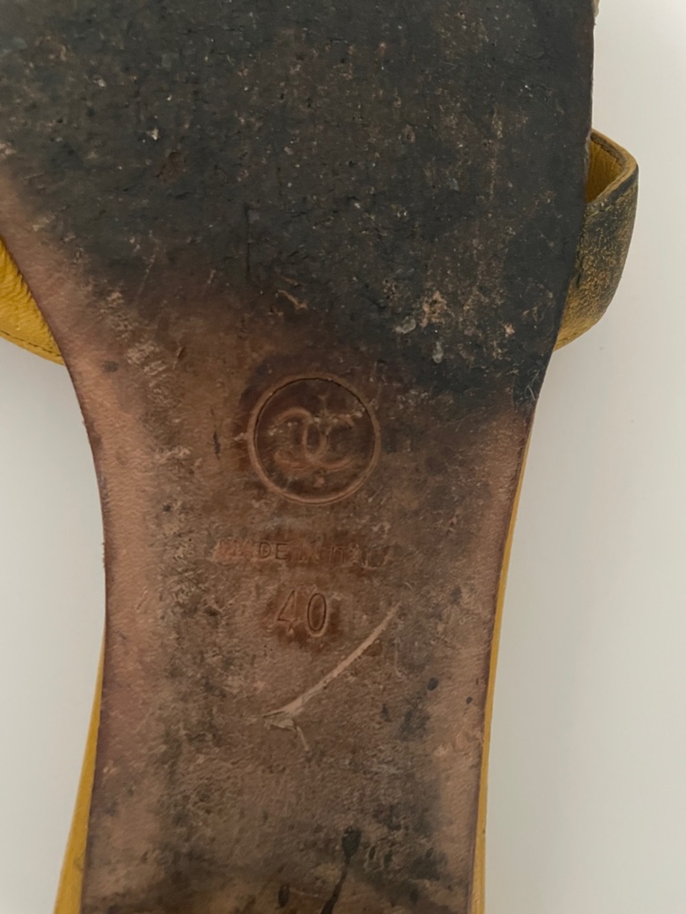 CHANEL Yellow Camellia Leather Slide Sandals - Picture 3 of 4
